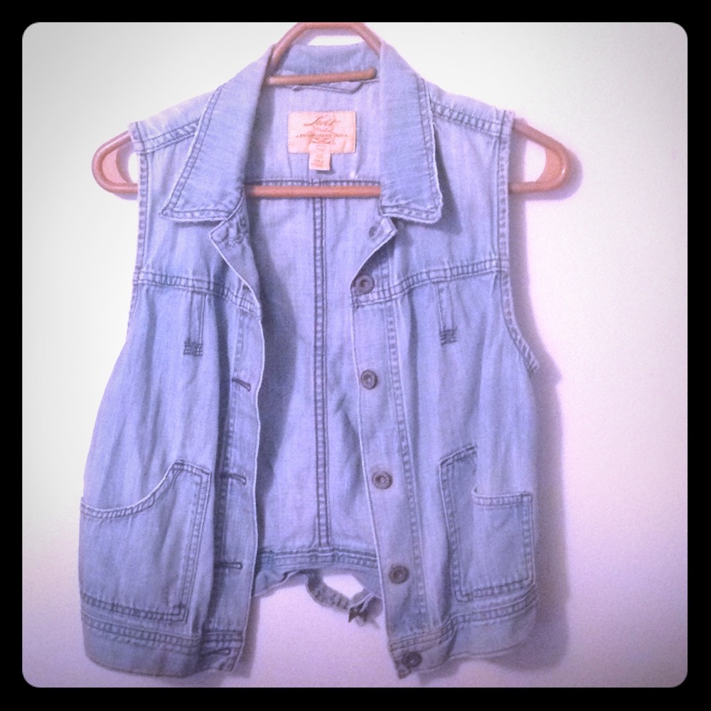 🎃Levi's Jean Vest 3/$20